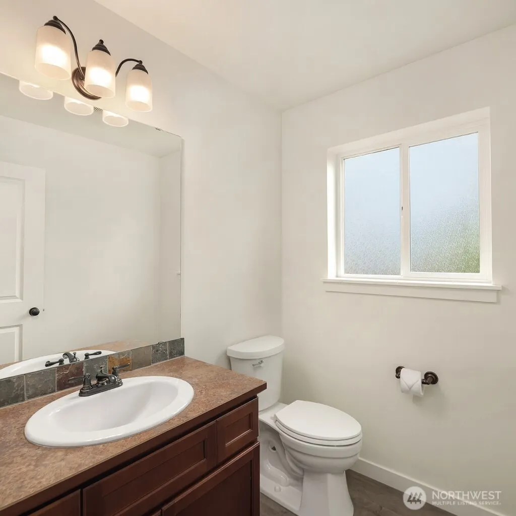 2432 192nd Place SW, Lynnwood, WA 98036