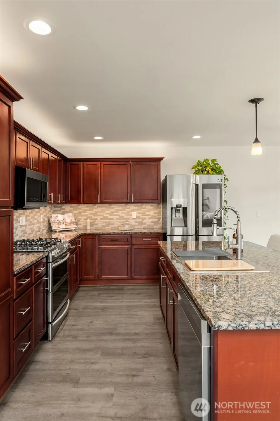 2432 192nd Place SW, Lynnwood, WA 98036