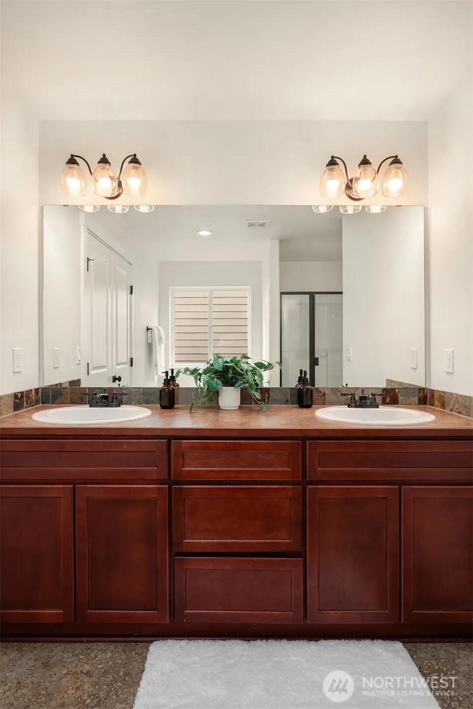 2432 192nd Place SW, Lynnwood, WA 98036