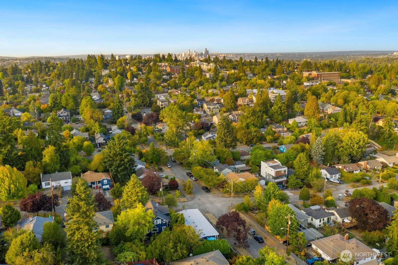 3701 SW Southern Street , Seattle, WA 98126-3445