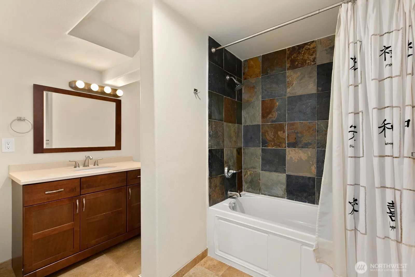 3701 SW Southern Street , Seattle, WA 98126-3445