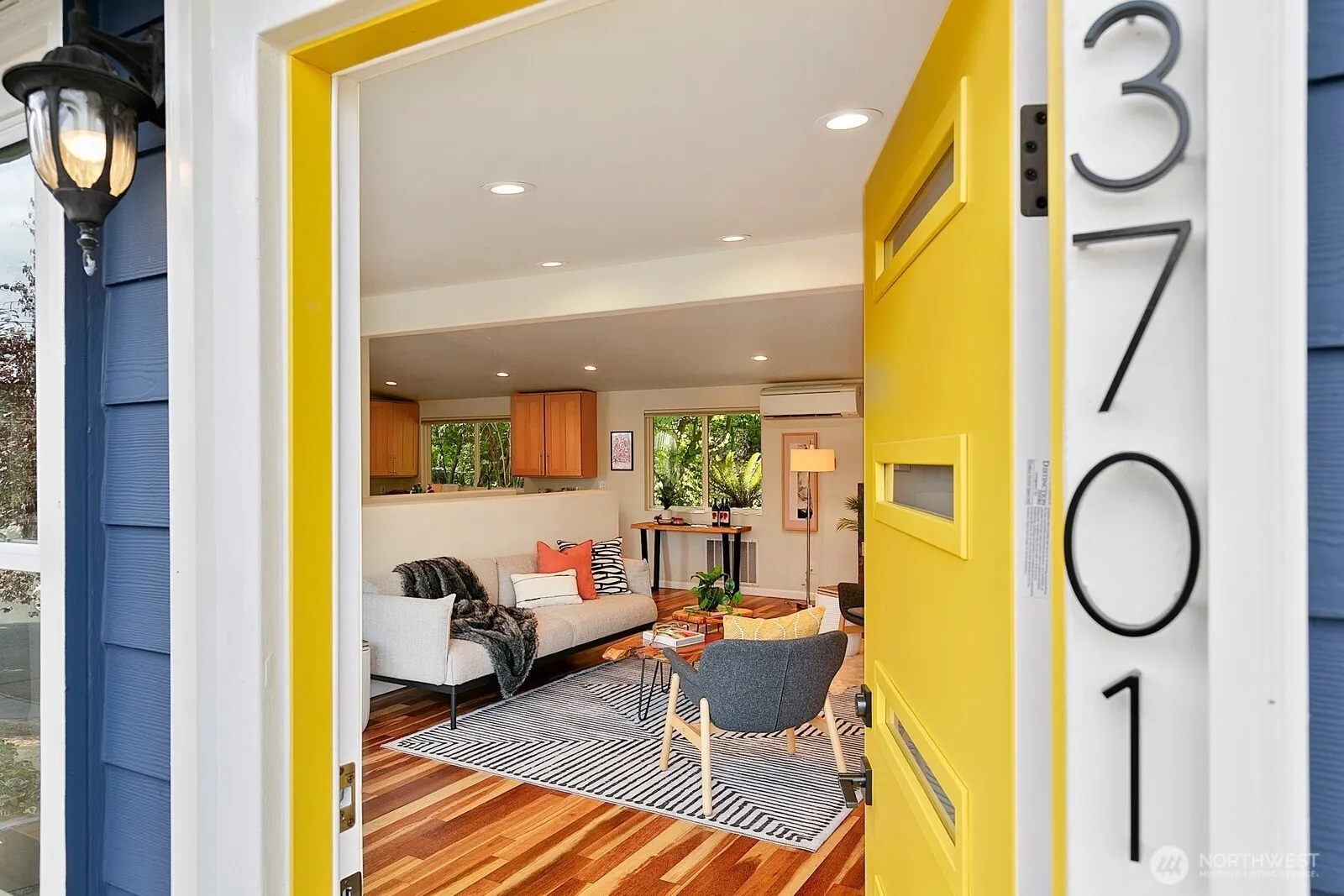 3701 SW Southern Street , Seattle, WA 98126-3445