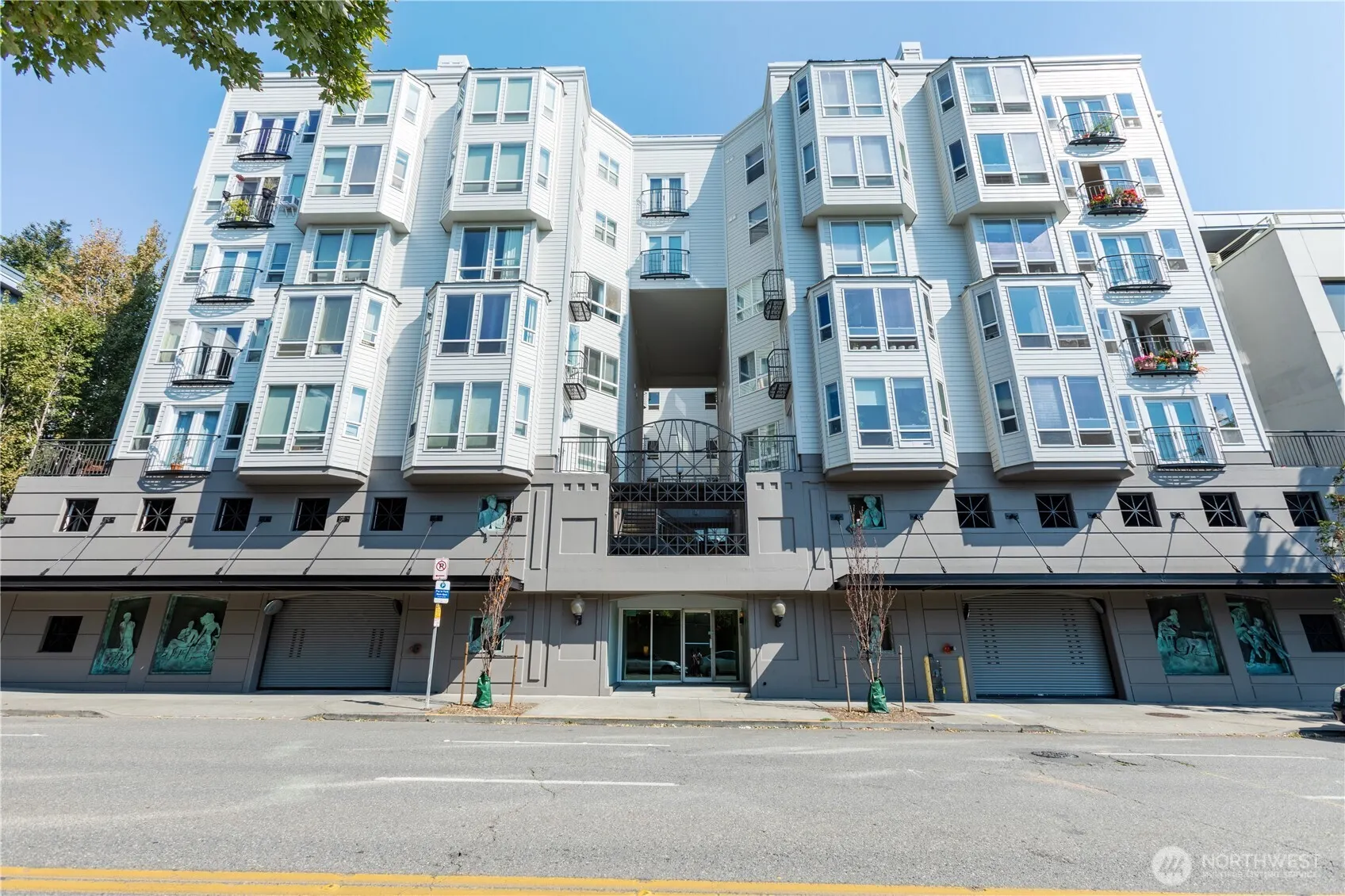 3028 Western Avenue #501, Seattle, WA 98121