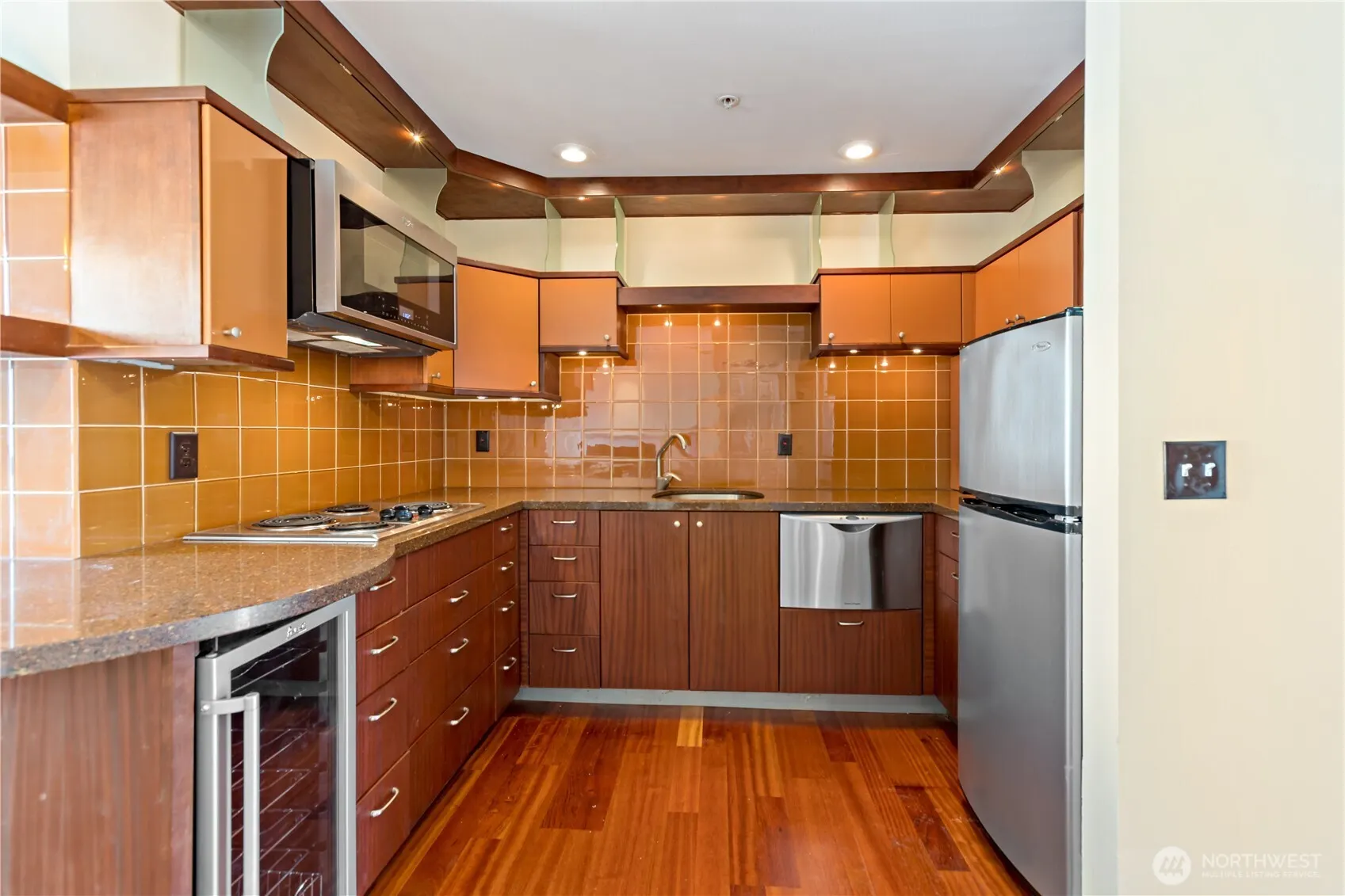 3028 Western Avenue #501, Seattle, WA 98121
