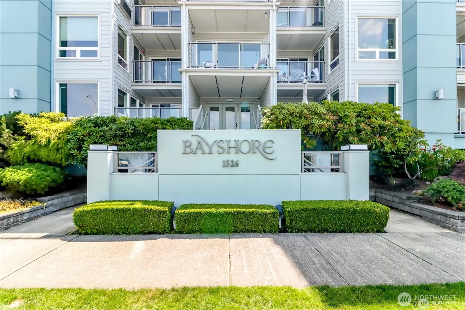 1526 Alki Avenue SW #204, Seattle, WA 98116