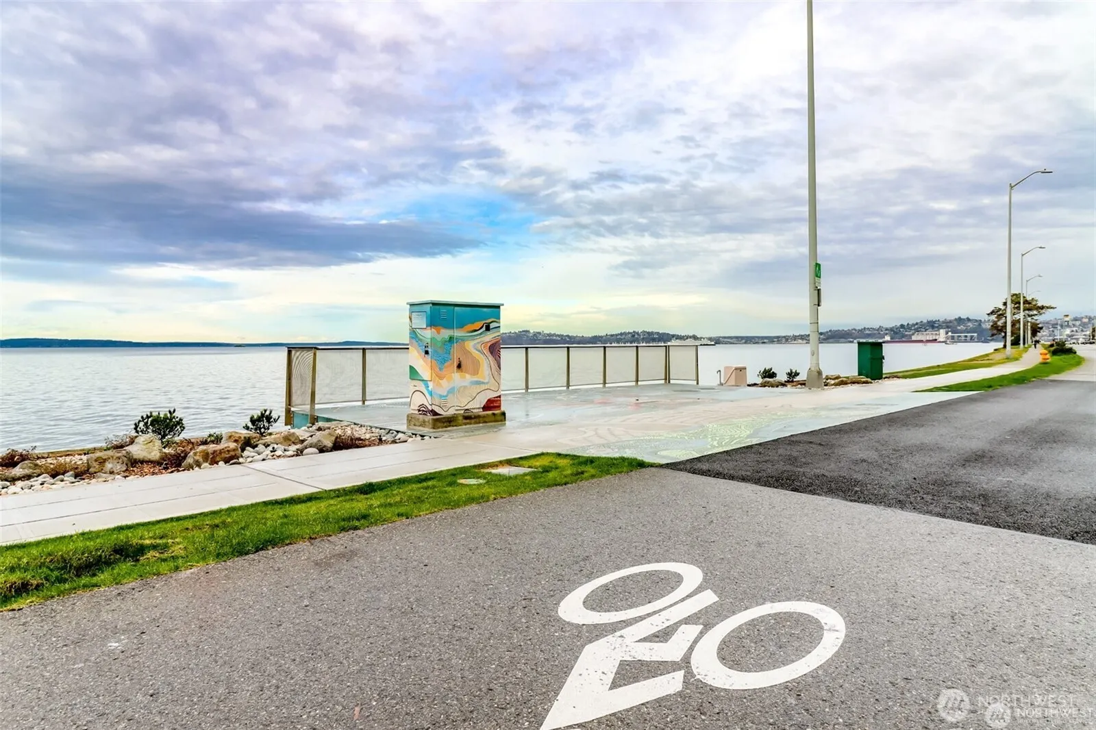 1526 Alki Avenue SW #204, Seattle, WA 98116