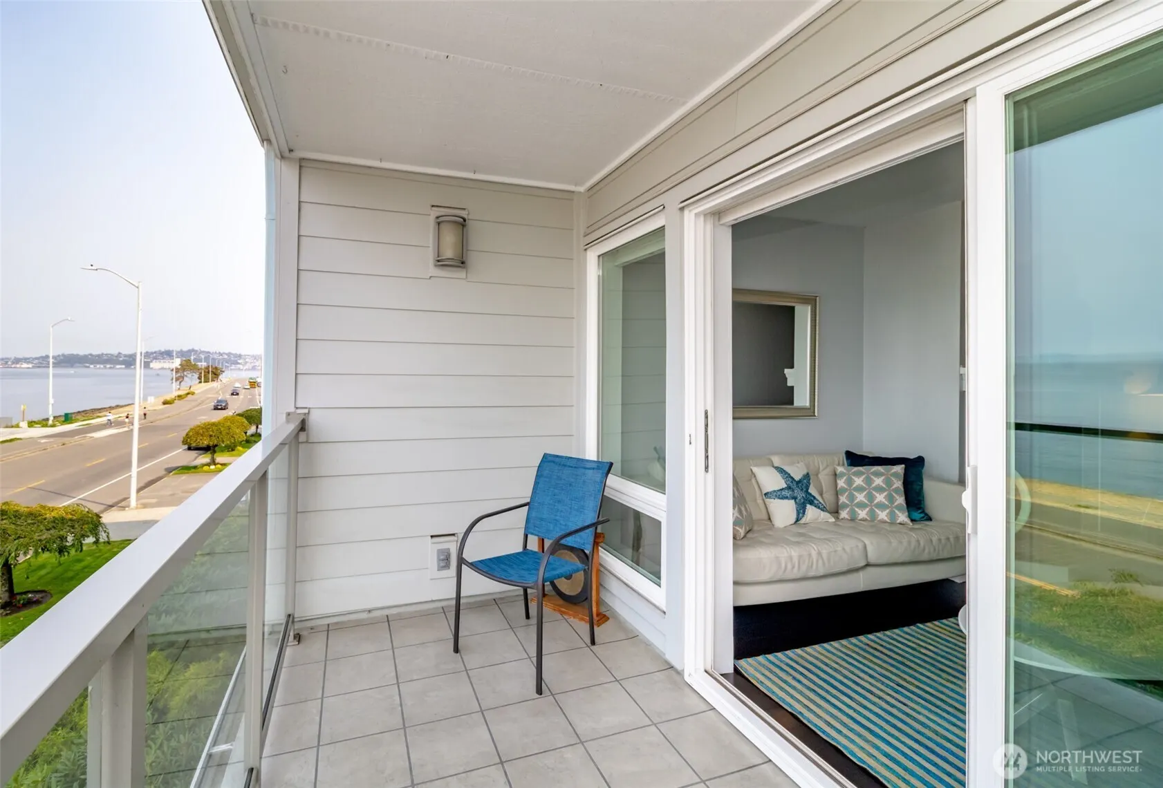 1526 Alki Avenue SW #204, Seattle, WA 98116