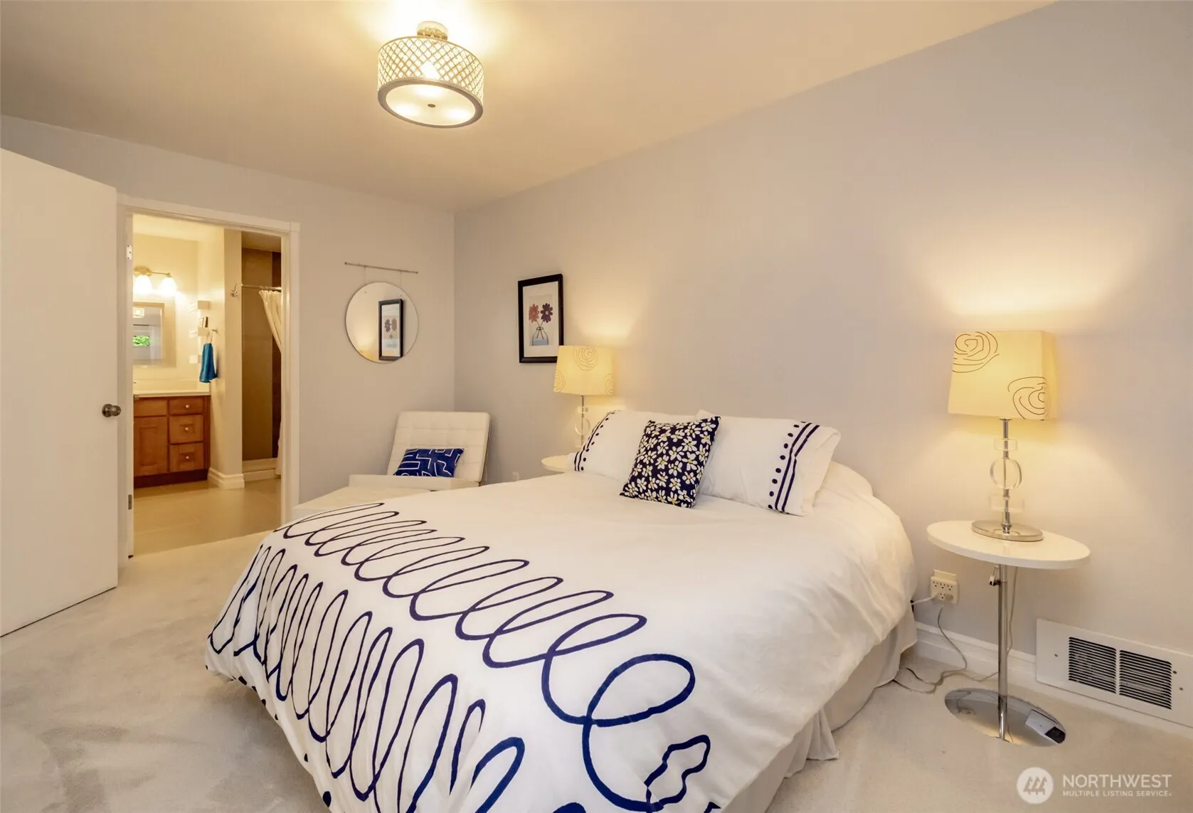 1526 Alki Avenue SW #204, Seattle, WA 98116