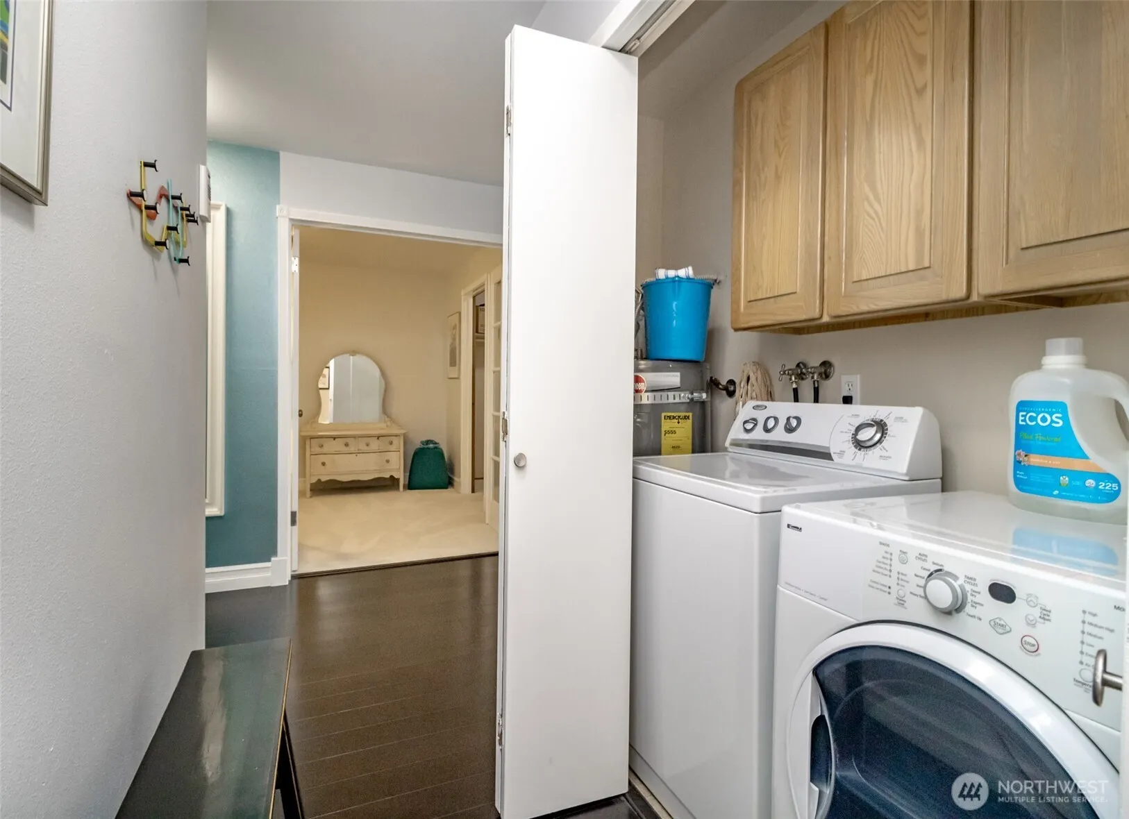 1526 Alki Avenue SW #204, Seattle, WA 98116