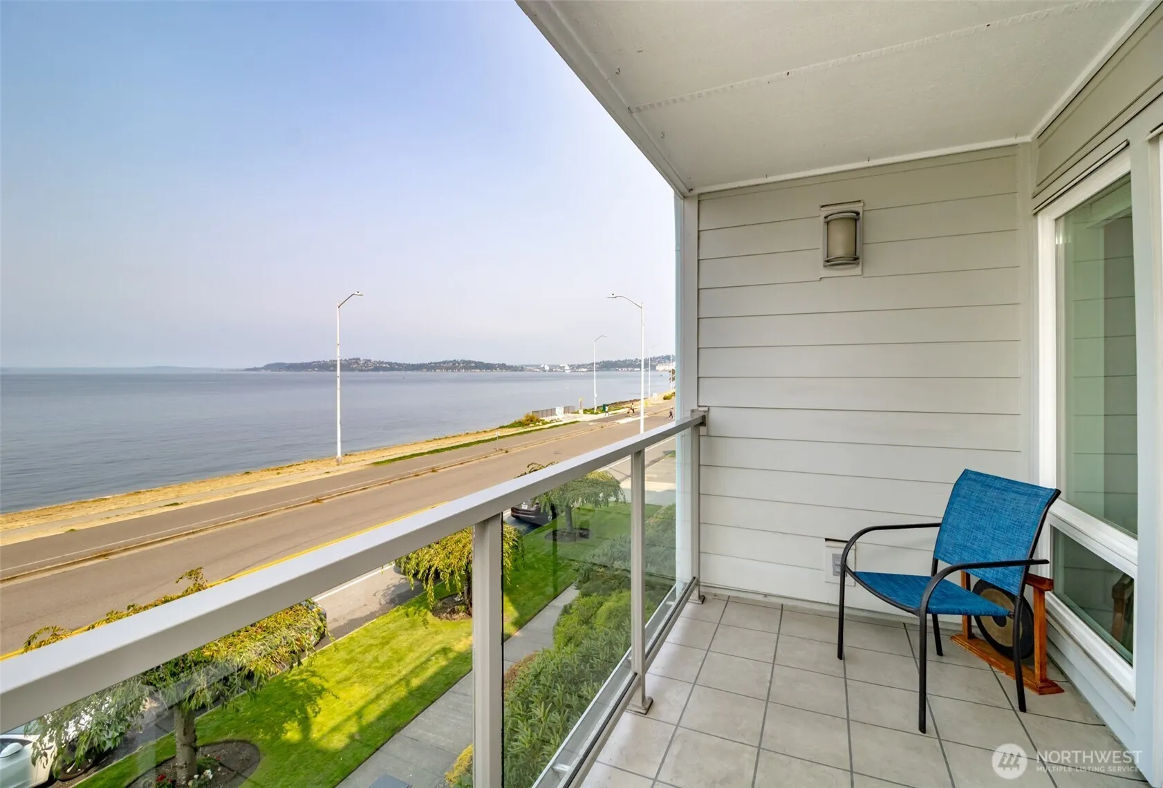 1526 Alki Avenue SW #204, Seattle, WA 98116