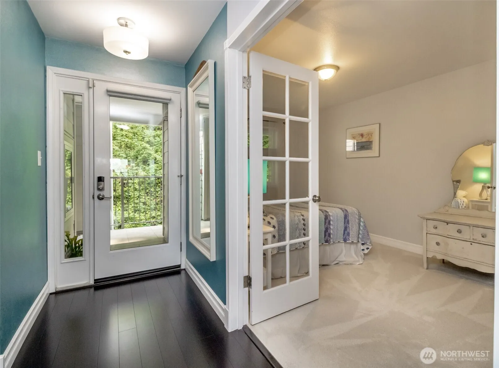 1526 Alki Avenue SW #204, Seattle, WA 98116