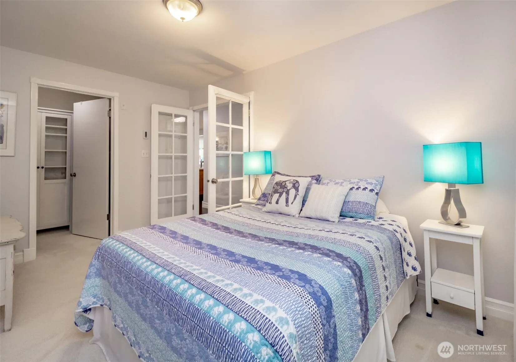 1526 Alki Avenue SW #204, Seattle, WA 98116