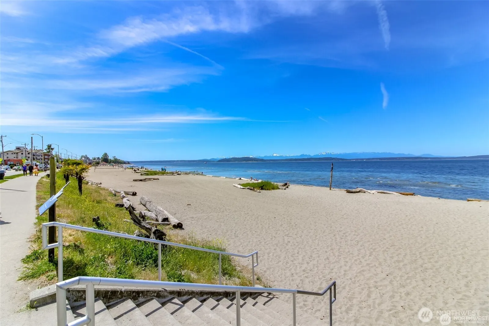 1526 Alki Avenue SW #204, Seattle, WA 98116