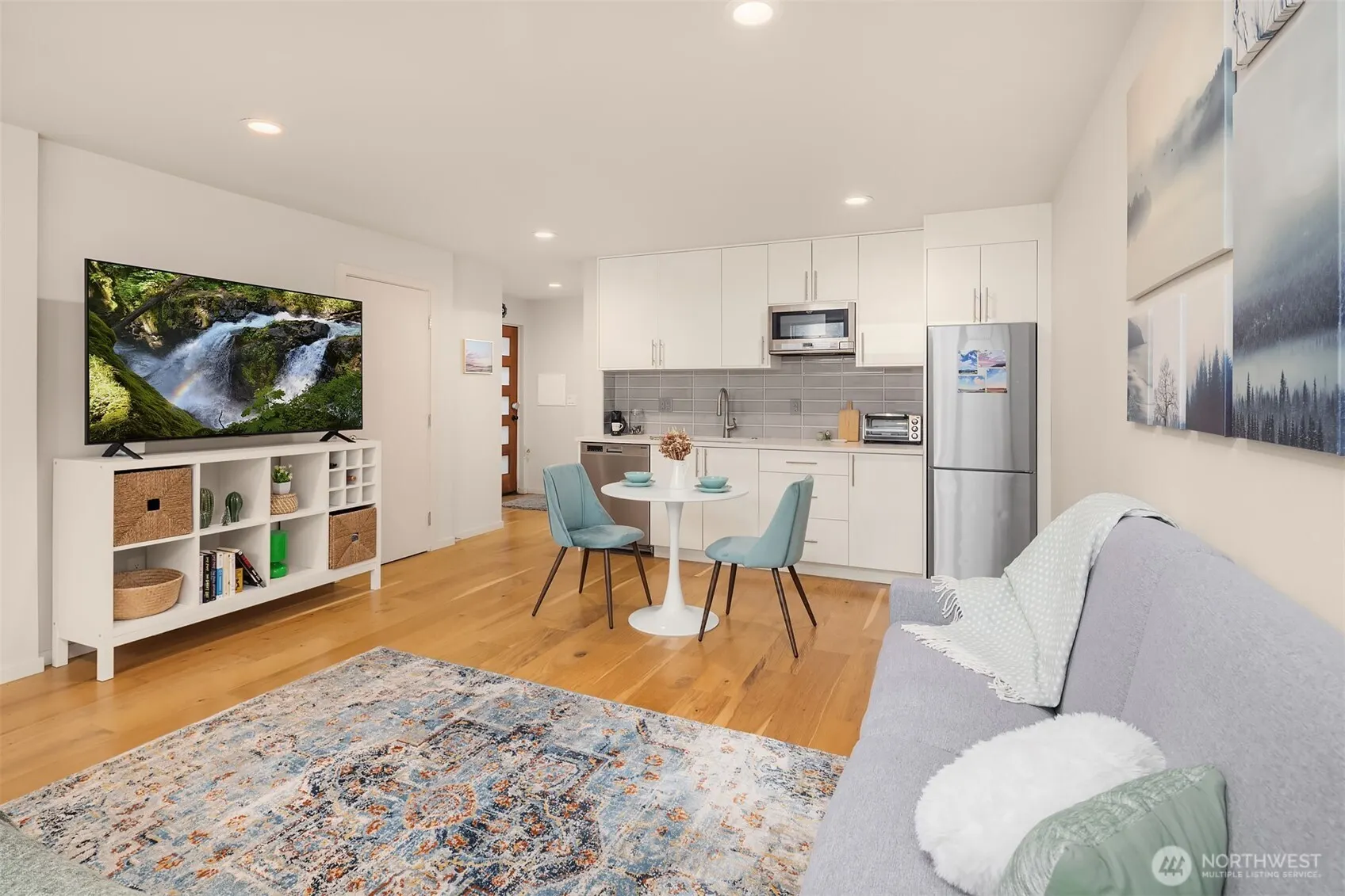 6221 20th Avenue NW, Seattle, WA 98107