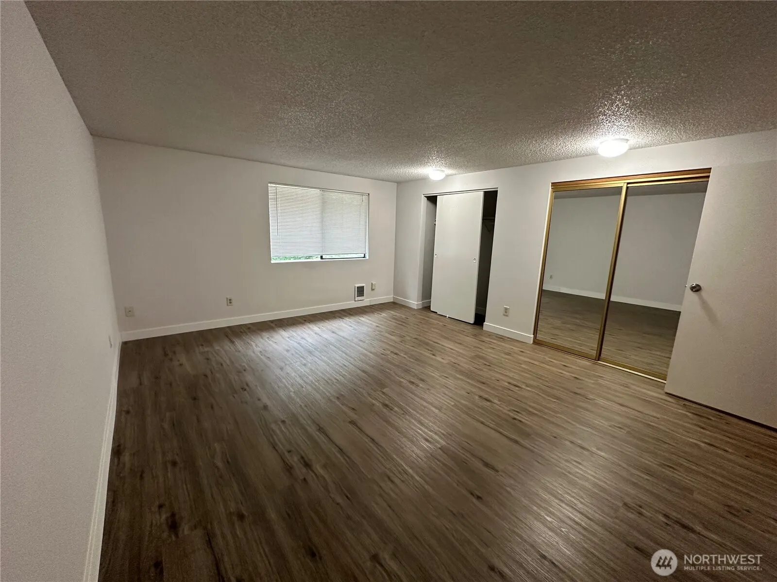 25051 144th PL SE Kent WA 98042 , Kent, WA 98042