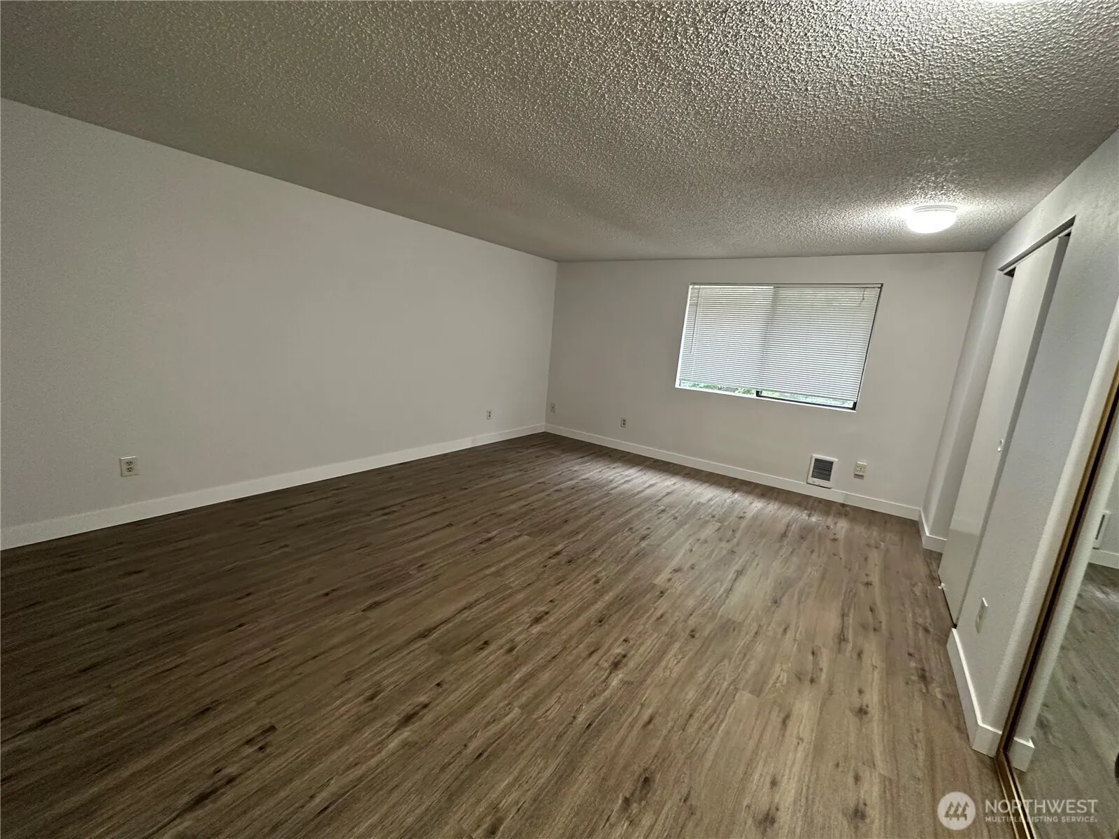25051 144th PL SE Kent WA 98042 , Kent, WA 98042