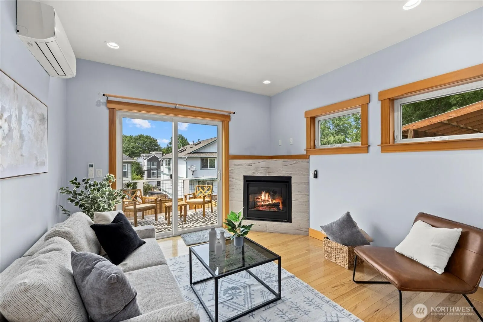 715 28th Ave S #& 713, Seattle, WA 98144