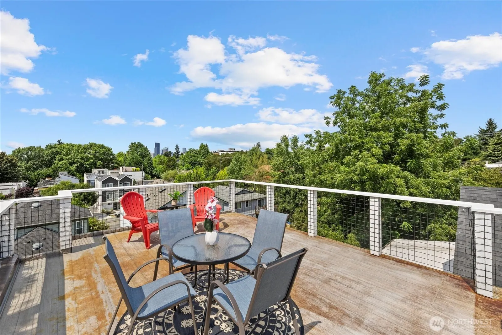 715 28th Ave S #& 713, Seattle, WA 98144
