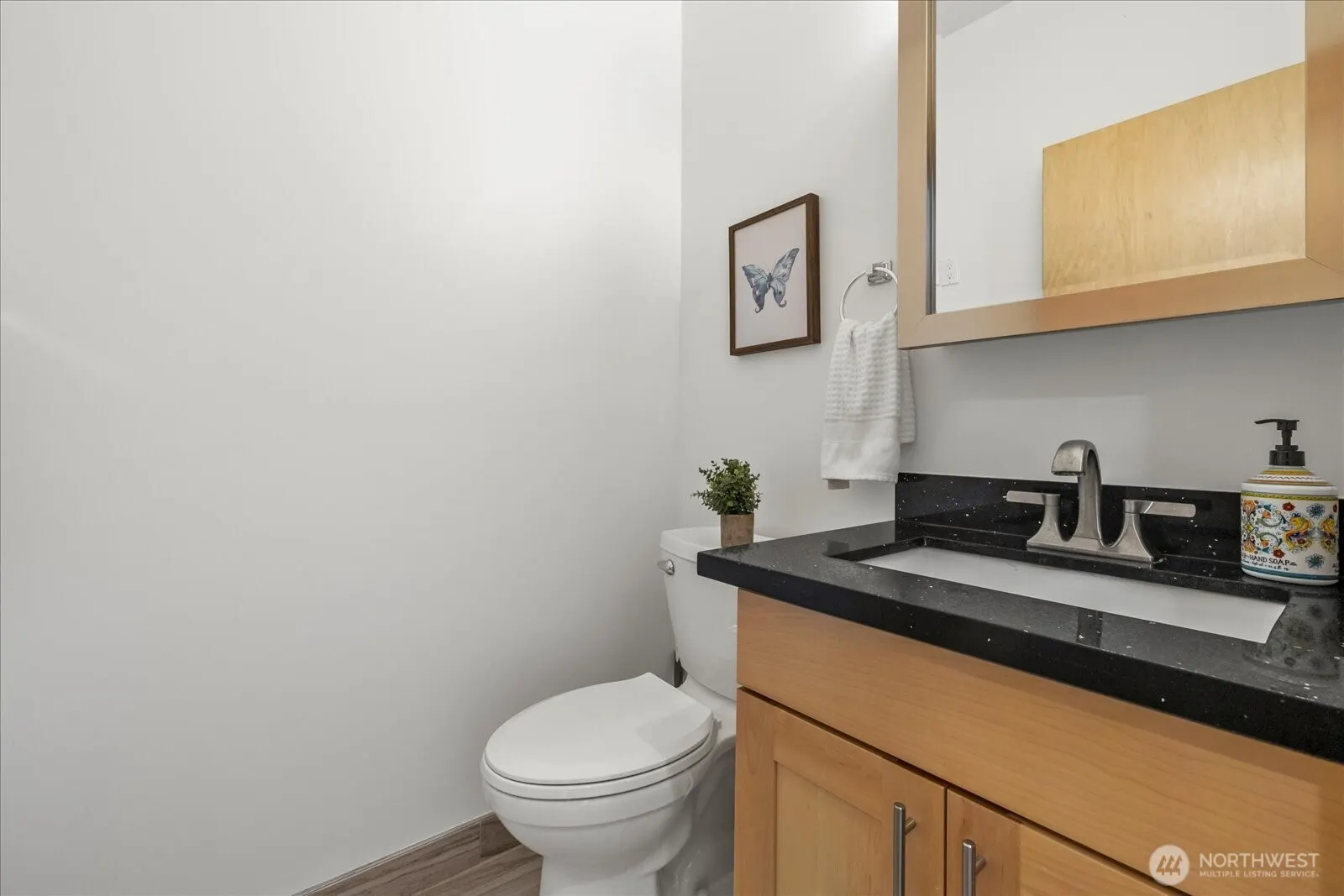 715 28th Ave S #& 713, Seattle, WA 98144