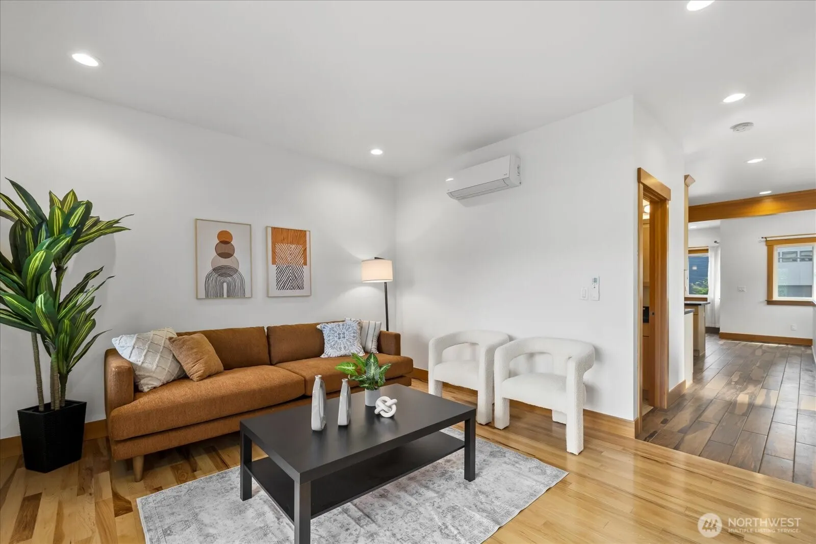 715 28th Ave S #& 713, Seattle, WA 98144