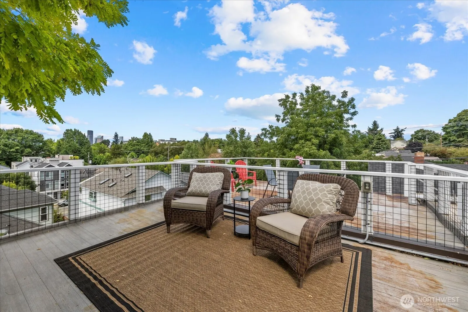 715 28th Ave S #& 713, Seattle, WA 98144