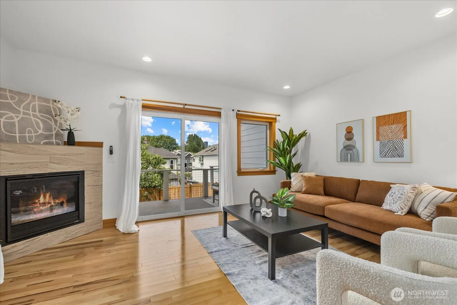 715 28th Ave S #& 713, Seattle, WA 98144