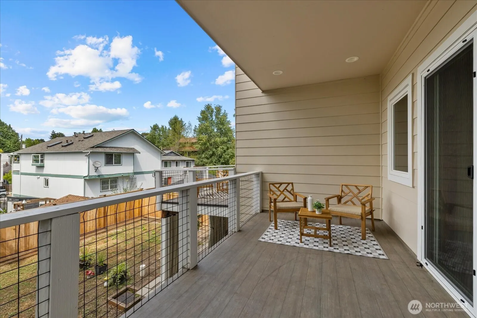 715 28th Ave S #& 713, Seattle, WA 98144