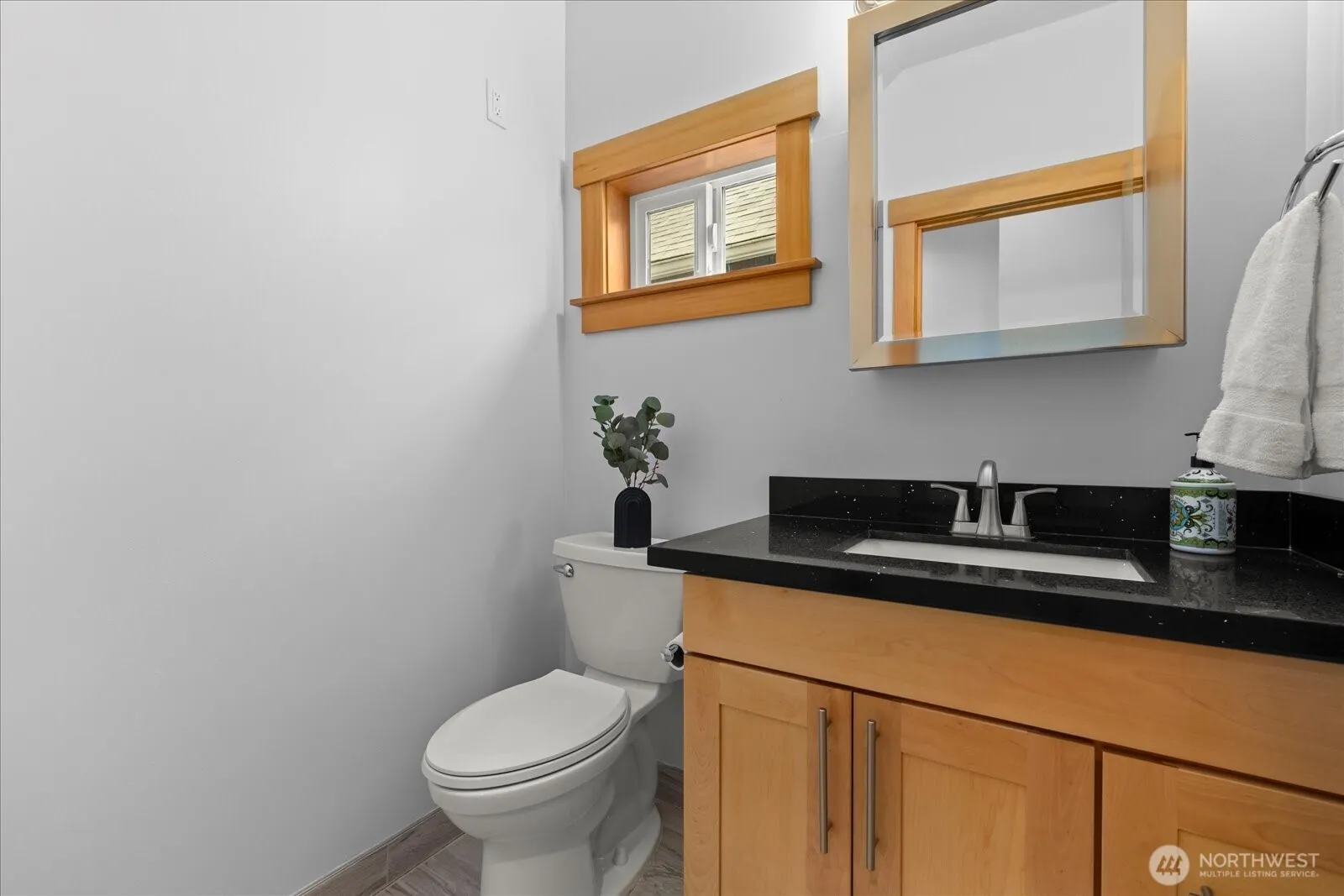 715 28th Ave S #& 713, Seattle, WA 98144