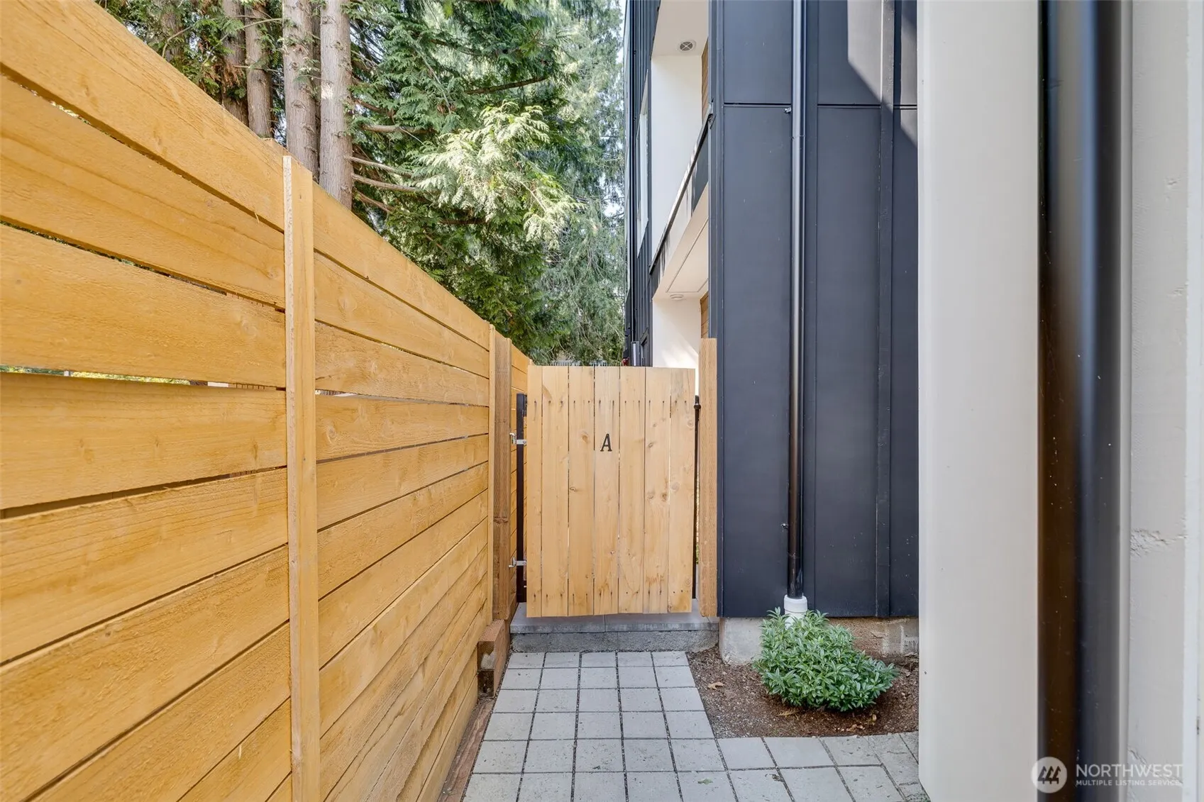 4011 Corliss Avenue N ##3, Seattle, WA 98103