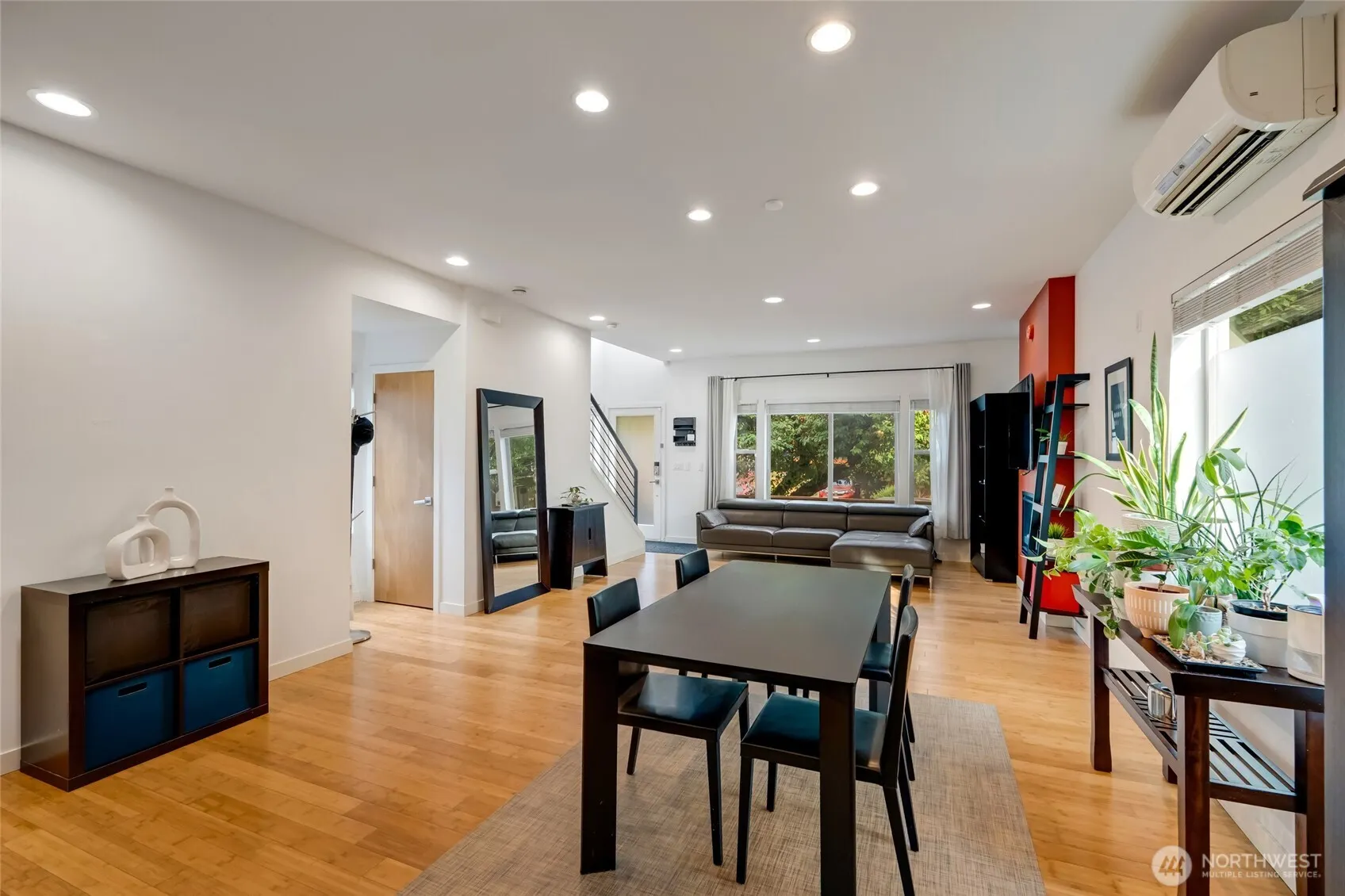 319 21st Avenue , Seattle, WA 98122