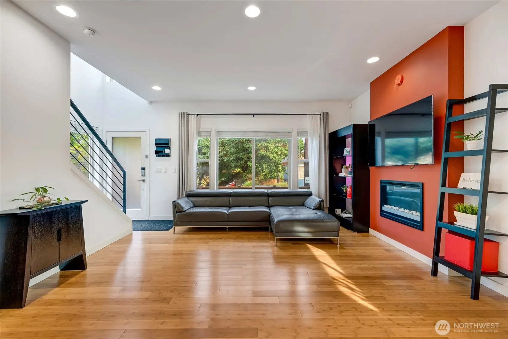 319 21st Avenue , Seattle, WA 98122