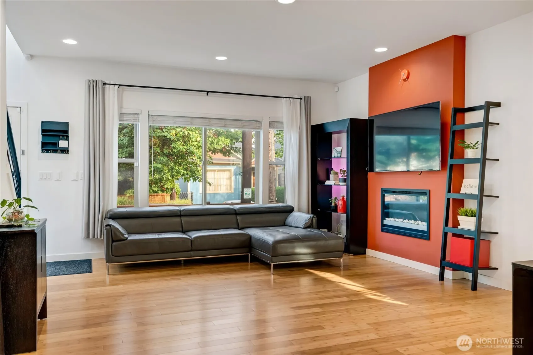 319 21st Avenue , Seattle, WA 98122