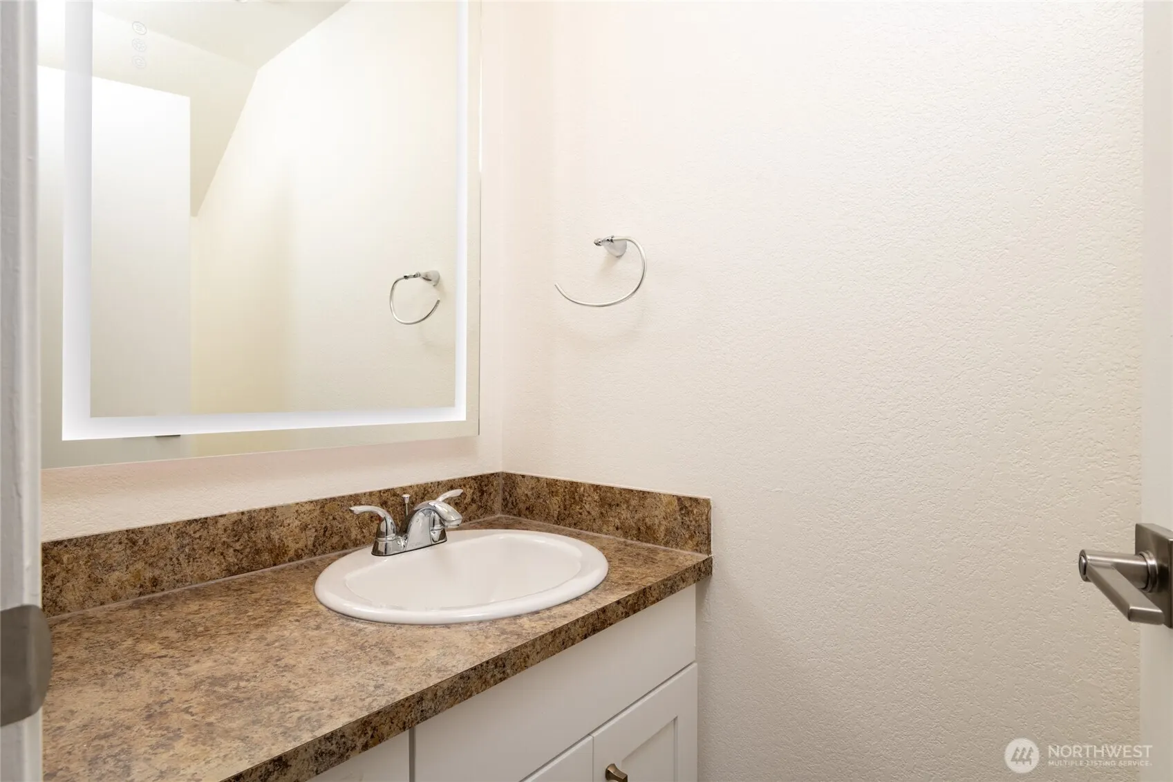 15600 116th Avenue NE #N4, Bothell, WA 98011