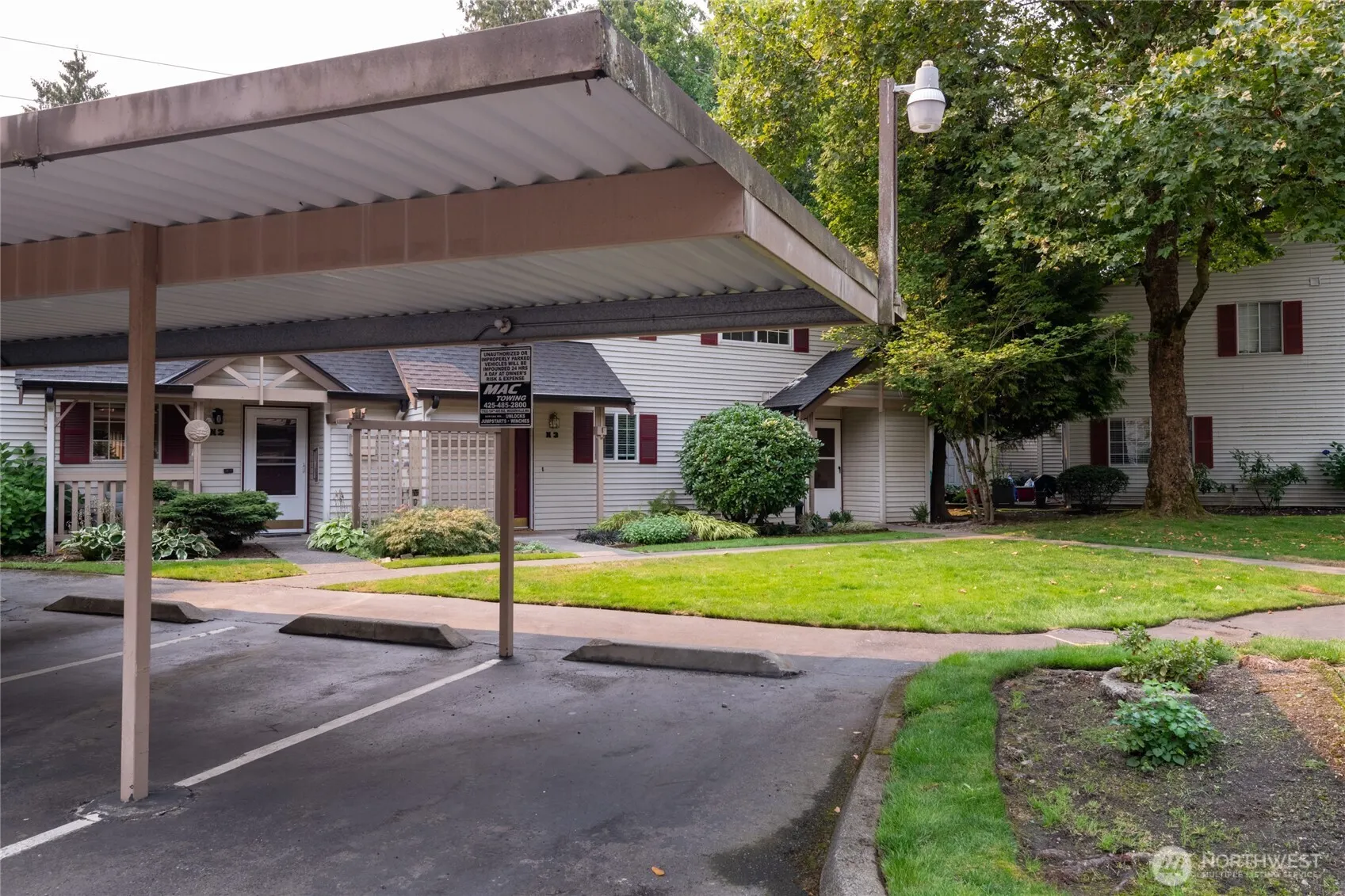 15600 116th Avenue NE #N4, Bothell, WA 98011