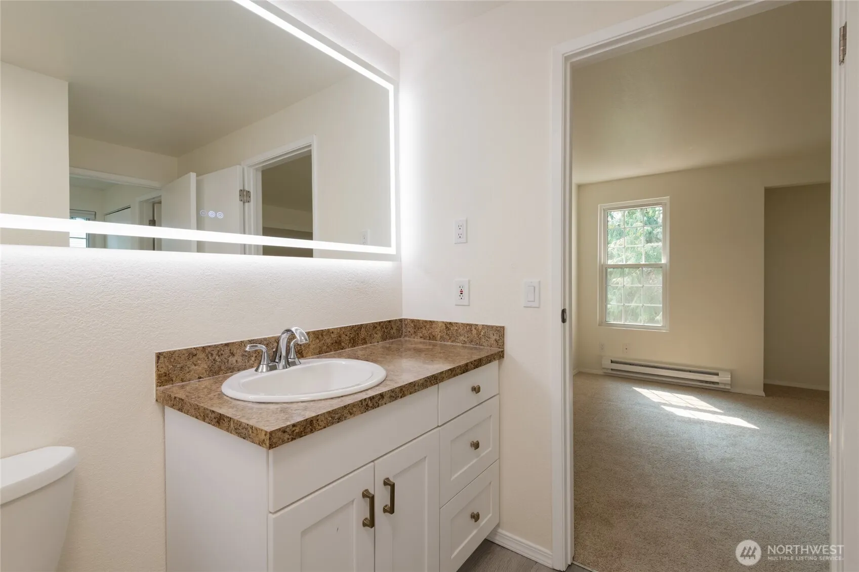 15600 116th Avenue NE #N4, Bothell, WA 98011