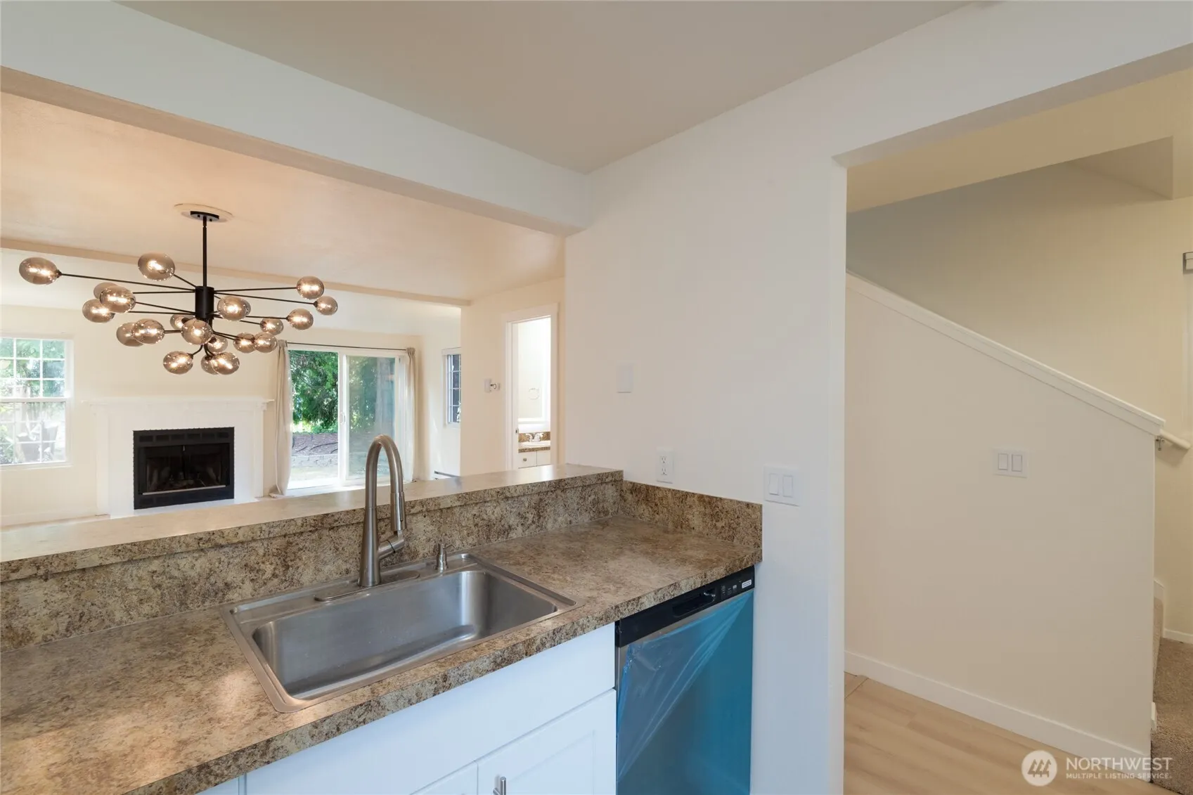 15600 116th Avenue NE #N4, Bothell, WA 98011