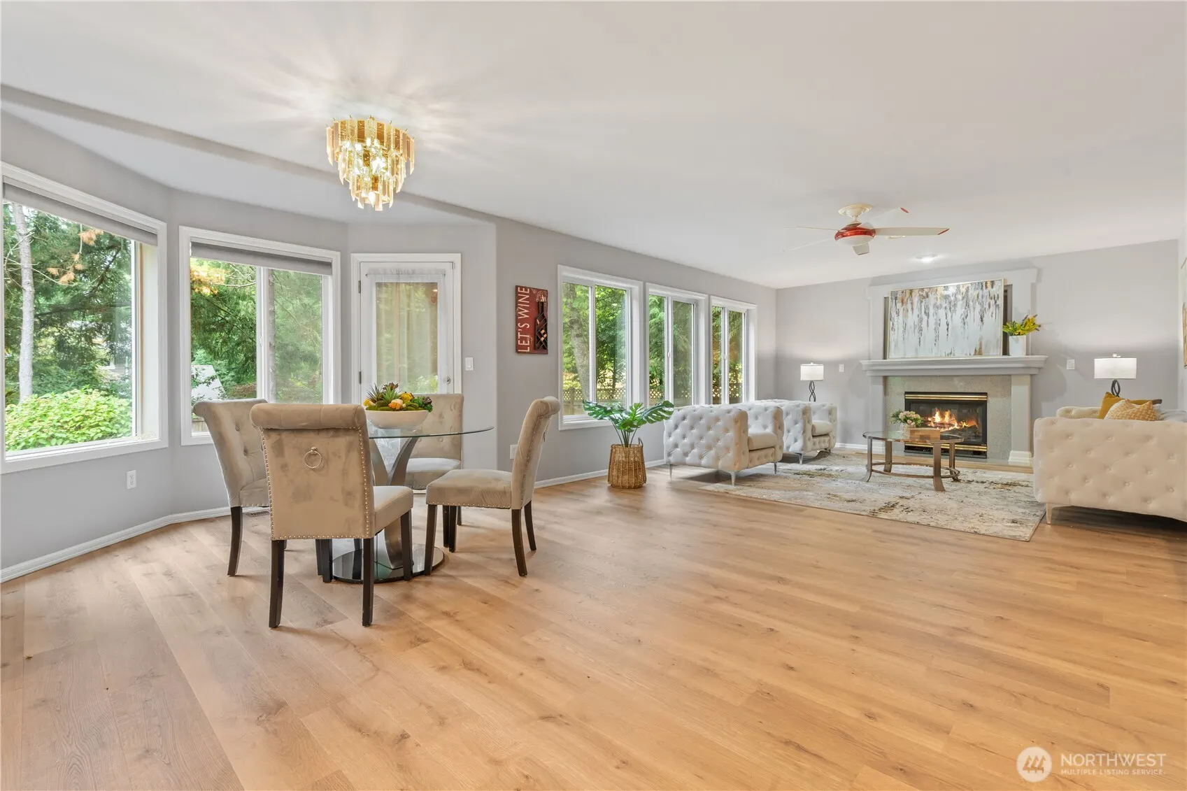 2615 E Beaver Lake Drive SE, Sammamish, WA 98075