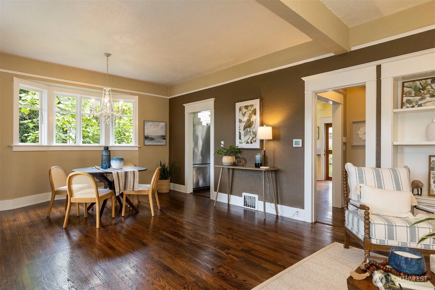 2565 4th Avenue W, Seattle, WA 98119