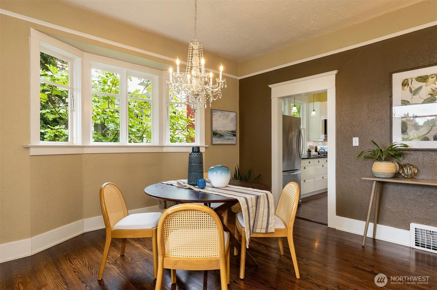 2565 4th Avenue W, Seattle, WA 98119