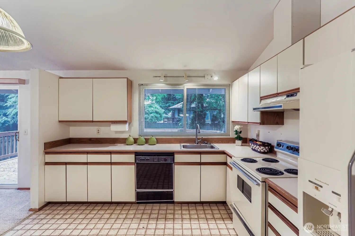 13018 NE 134th Place , Kirkland, WA 98034