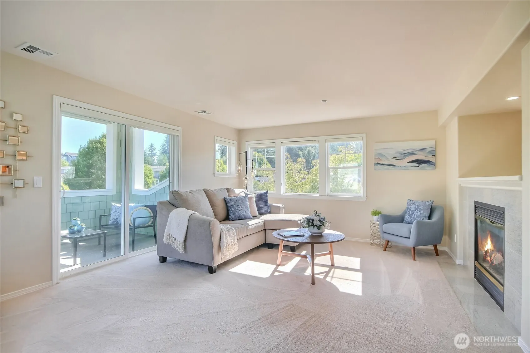 22425 SE Highland Lane #305, Issaquah, WA 98029