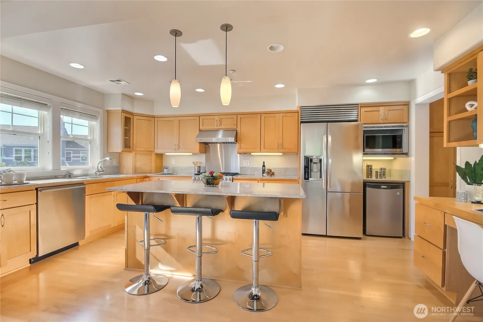 22425 SE Highland Lane #305, Issaquah, WA 98029