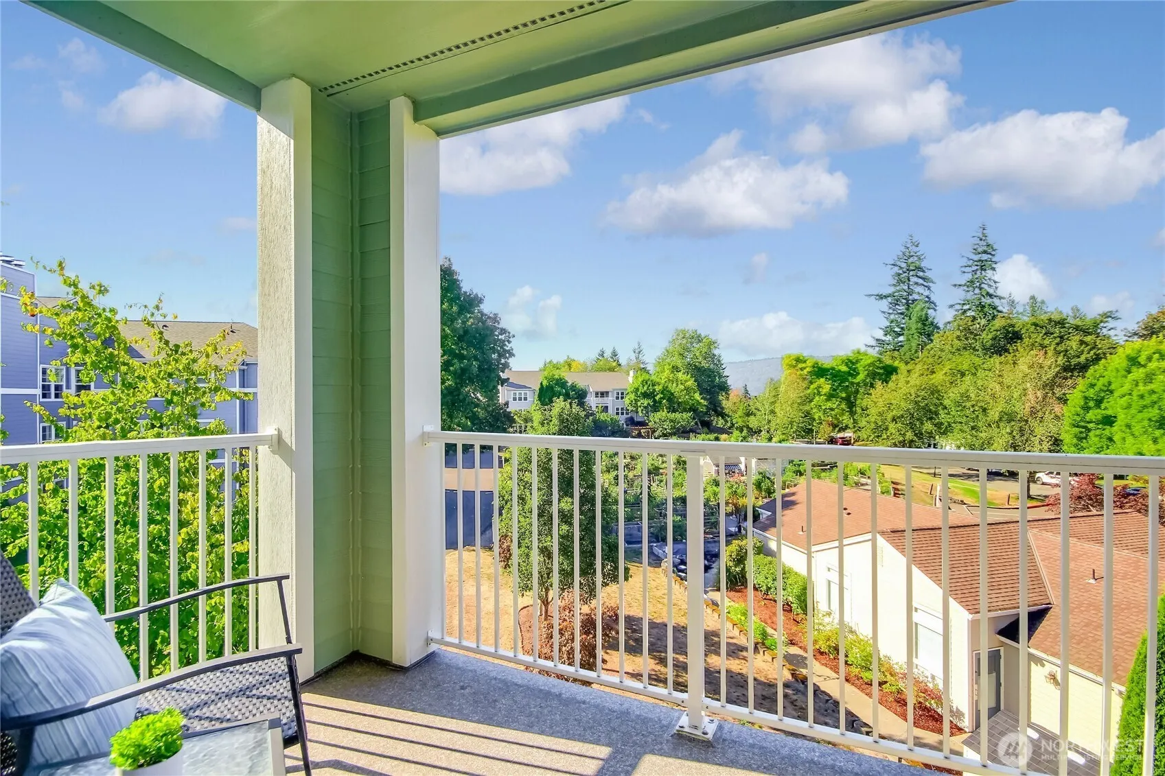 22425 SE Highland Lane #305, Issaquah, WA 98029