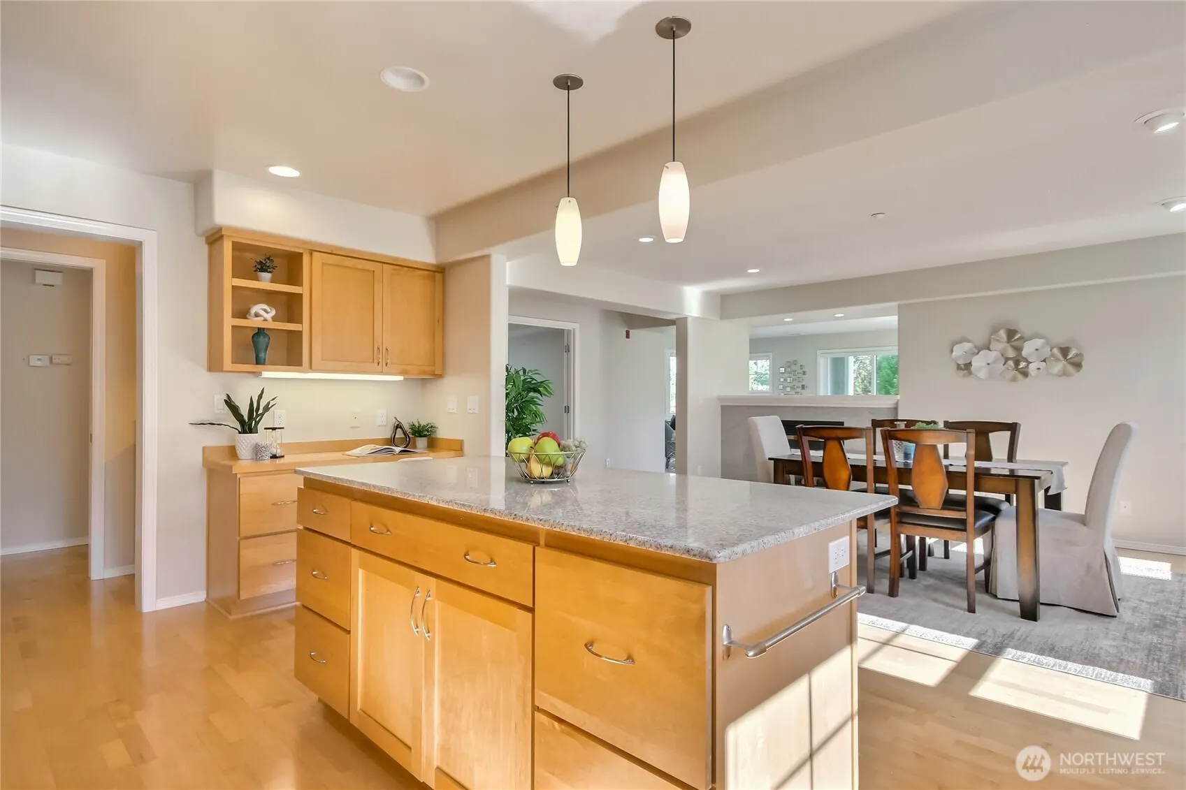 22425 SE Highland Lane #305, Issaquah, WA 98029