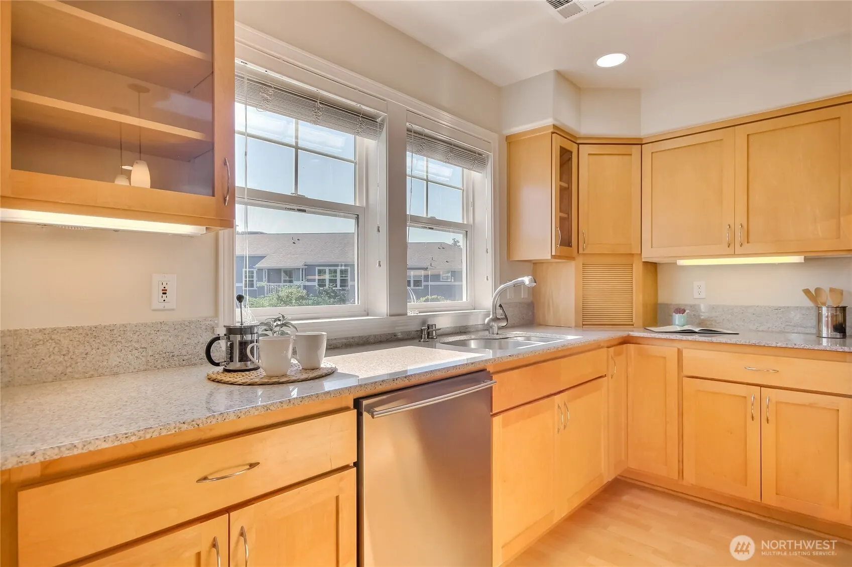 22425 SE Highland Lane #305, Issaquah, WA 98029