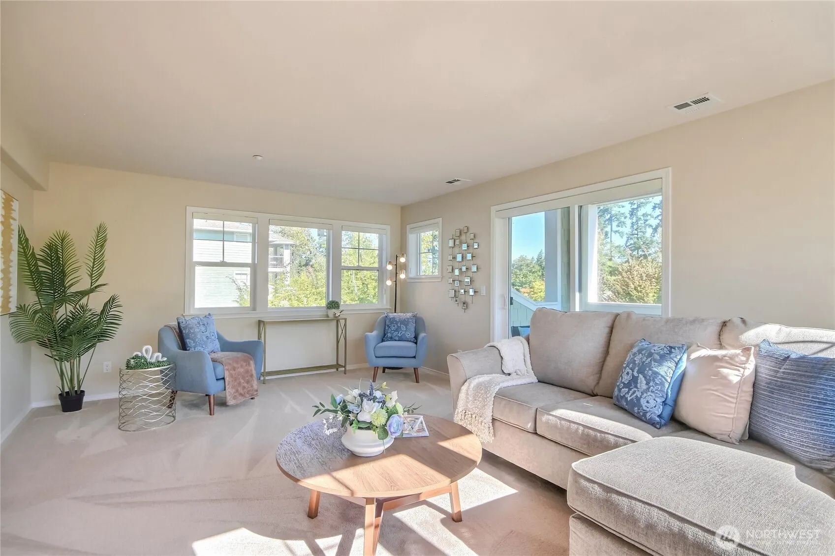 22425 SE Highland Lane #305, Issaquah, WA 98029
