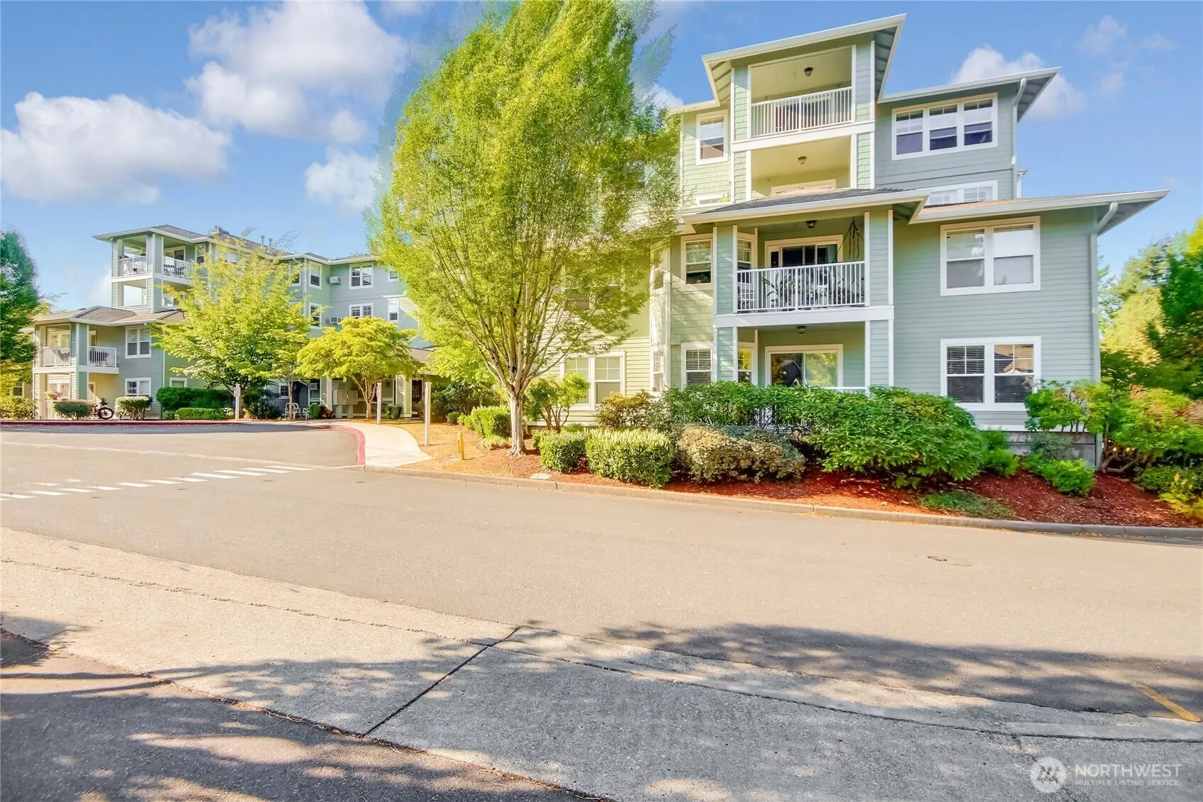 22425 SE Highland Lane #305, Issaquah, WA 98029