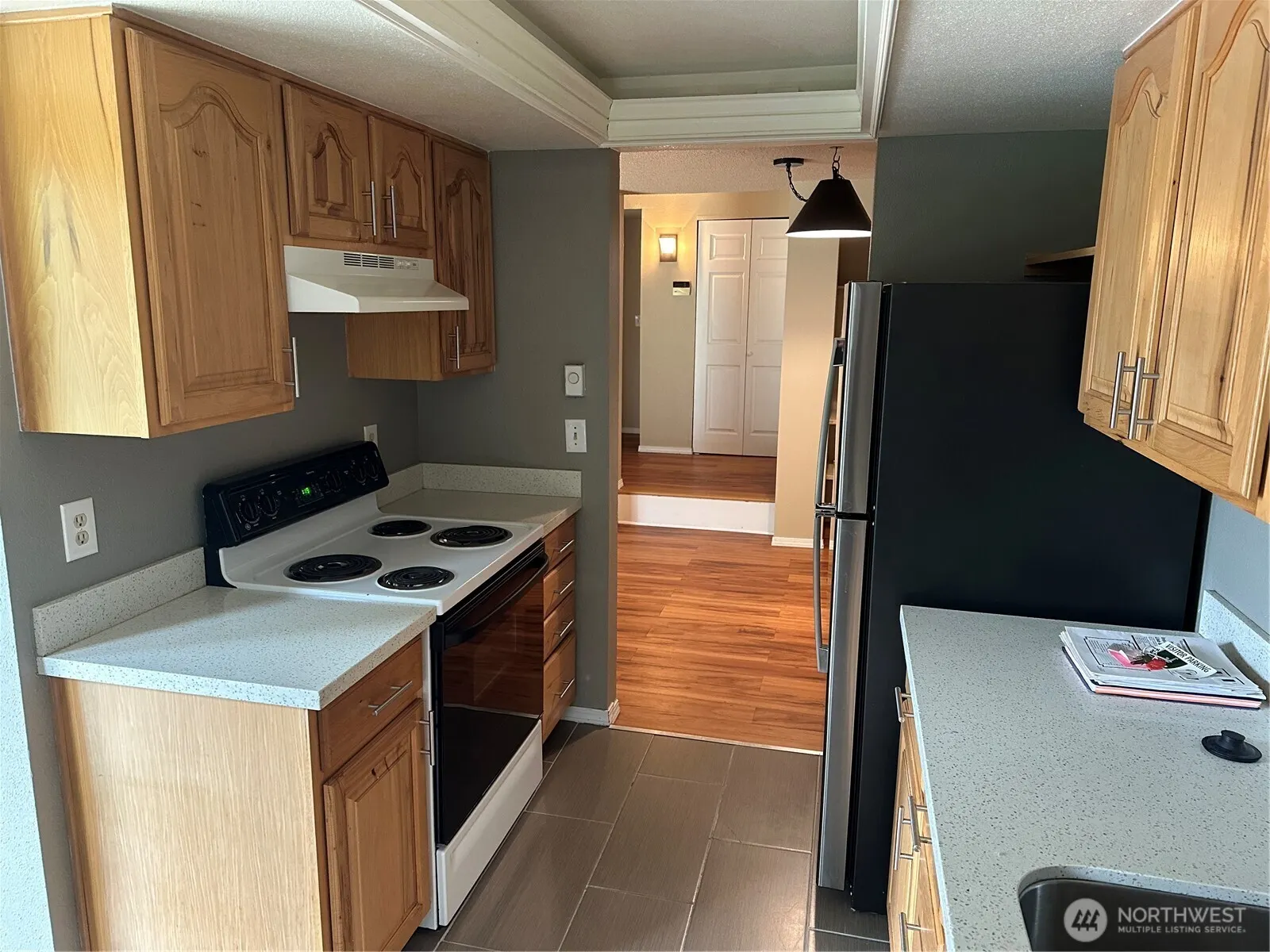 4641 W Lake Sammamish Pkwy SE #F204, Issaquah, WA 98027