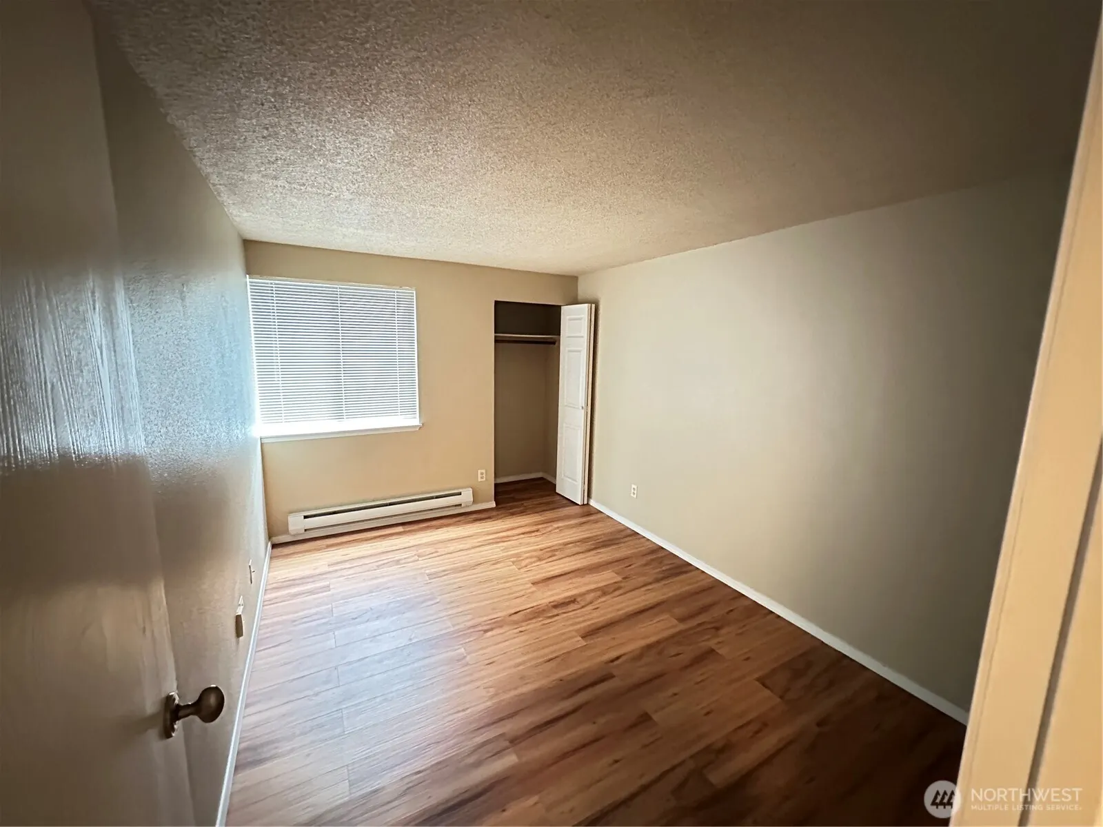 4641 W Lake Sammamish Pkwy SE #F204, Issaquah, WA 98027