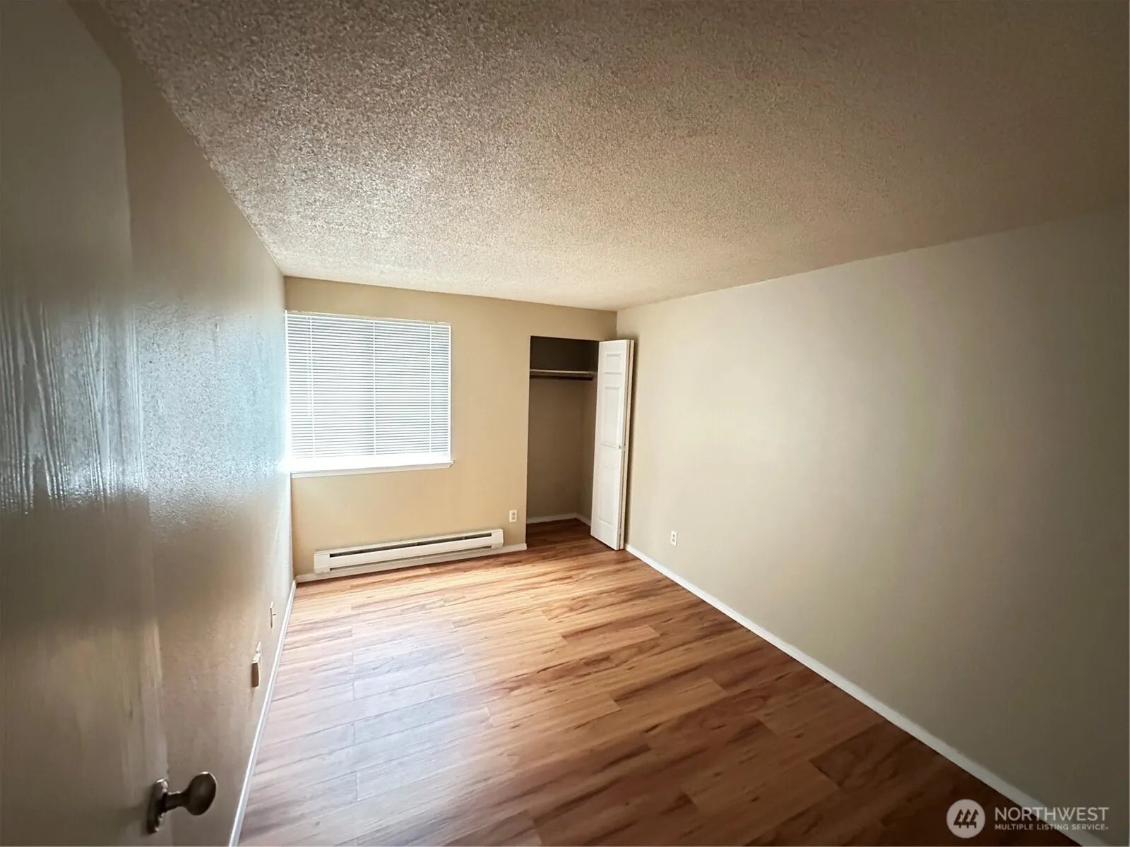 4641 W Lake Sammamish Pkwy SE #F204, Issaquah, WA 98027
